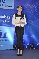 Karisma Kapoor at Driver_s Day event in Trident, Mumbai on 23rd Aug 2013 (18).JPG
